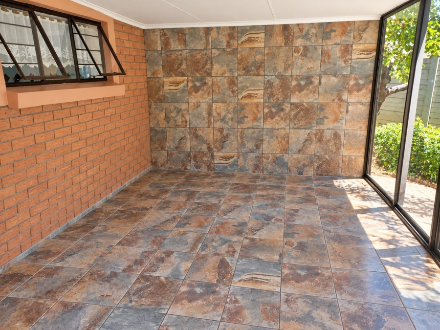 To Let 1 Bedroom Property for Rent in Pellissier Free State